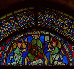 Detail aus dem Ostfenster der Dreifaltigkeitskapelle mit Christus in Herrlichkeit von English School