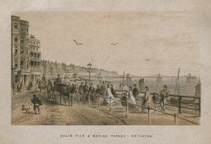 Allgemeine Ansicht des Kettenpiers und der Marine Parade in Brighton von English School