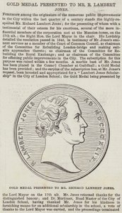 Goldmedaille überreicht an Mr. Richard Lambert Jones (Gravur) von English School