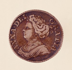 Silberner englischer Groschen, Regierungszeit von Königin Anne Stuart (Anne von Großbritannien) (1665-1714) 1712. Durchmesser 2,5 cm, Neapel, Archäologisches Museum von English School