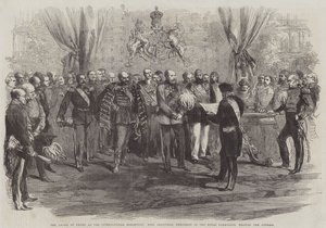 Die Preisverleihung bei der Internationalen Ausstellung, Earl Granville, Präsident der Royal Commission, liest die Ansprache von English School