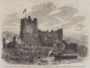 Der Besuch der Königin in Irland, Ihre Majestät geht an Bord in Ross Castle, Seen von Killarney (Stich) von English School