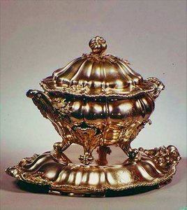Terrine, melonenförmig, mit Granatapfelknauf, angewendeter geriffelter Rand und Blattgriffe, von Garrards, London, 1847 von English School