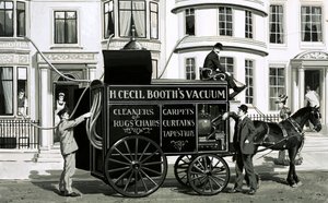 Viktorianischer Reinigungsdienst, H Cecil Booth von English School
