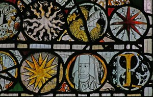 Fenster NW, Darstellung von Grotesken von English School