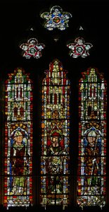 Fenster S3 mit St. Brictius, St. Ambrosius und St. Wulfstan(?) von English School