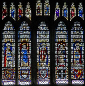 Fenster c18 mit Königen und Erzbischöfen von English School