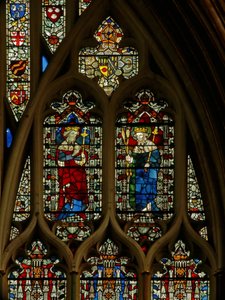Fenster mit Edward dem Bekenner und König Edmund