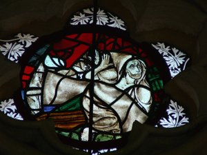Fenster mit einer Seele, die beim Jüngsten Gericht aufsteigt