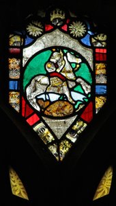 Fenster Nr. 6 zeigt St. Georg und der Drache von English School