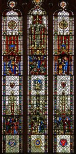 Fenster w31 mit einem Kompositfenster mit St. Edmund, St. William, St. Georg, Verkündigung, Anbetung der Weisen von English School