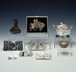 Arts and Crafts Silber- und Metallarbeiten von Harold Stabler (1872-1945), Phoebe Stabler (um 1873-1955), Kate Harris und Liberty