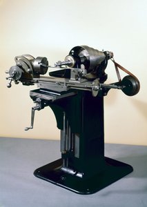 Brown und Sharpes erste Universalfräsmaschine