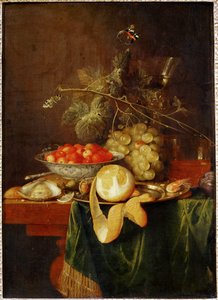 Stillleben mit geschälter Zitrone