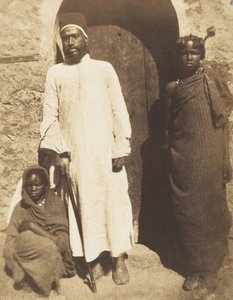 Abu Nabut und Sklaven in Kairo von Ernest Benecke