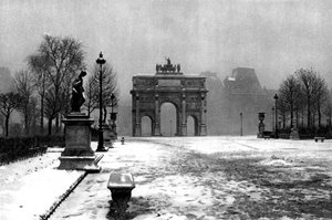 Die Tuilerien im Schnee und der Carrousel-Bogen, Paris, 1931 von Ernest Flammarion