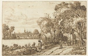 Landschaft mit Weg zwischen Feldern und Wald