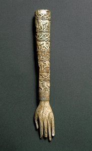 Etruskische Antike: Vorderarm oder Griff eines Flabellums (liturgischer Fächer) aus Elfenbein. Aus dem Grab Barberini in Preneste (Palestrina). 7. Jahrhundert v. Chr. Rom, Museo Nazionale di Villa Giulia von Etruscan