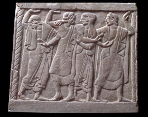 Tanzszene, Flachrelief eines Marmorepitaphs
