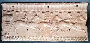 Plakette mit Relief von Reitern von Etruscan Etruscan