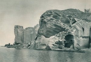 Eingang zu einer Schwefelquelle, Ischia, Italien, 1927 von Eugen Poppel