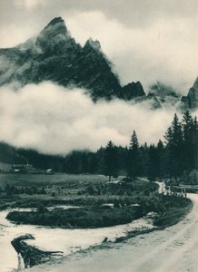 Pala-Gruppe in Wolken, San Martino di Castrozza, Dolomiten, Italien, 1927 von Eugen Poppel
