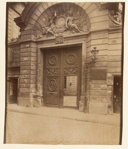 Hotel der holländischen Botschafter, Rue Vieille-du-Temple 47 von Eugène Atget