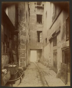 Alter Hof, Rue Quincampoix 22 (4°) von Eugène Atget