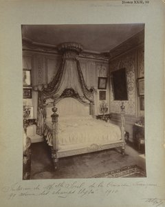 Schlafzimmer von Cécile Sorel in der Avenue des Champs-Élysées 99, 1910 von Eugène Atget