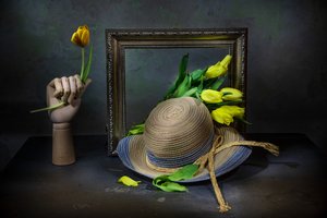 Rustikales Stillleben Tulpen