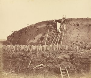 Inneres des Winkels des Nordforts unmittelbar nach seiner Eroberung von Felice Beato
