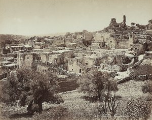 Panoramablick auf Betania, den alten Namen eines kleinen Dorfes auf der Ostseite des Ölbergs, auf der Straße von Jerusalem nach Jericho von Félix Bonfils