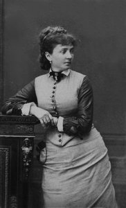 Frau Henriette Petit de Verissey, Foto von Mulnier während der Pariser Weltausstellung 1867