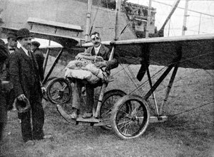 Der erste Fallschirmsprung aus einem Flugzeug in England, 1914-1934 von Flight Photo