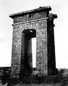 Tor im Norden von Karnak, Nubien, Ägypten, 1878 von Félix Bonfils