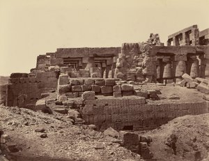 Ruinen des 3. Pylons des Tempels (südöstlich) linker Teil (Karnak) Theben