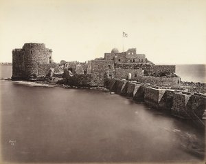 Ansicht einer Festung am Meer von Félix Bonfils