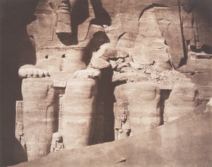 Abo-Sembil, Grand Spéos, Kolossalstatuen von vorne gesehen von Félix Teynard