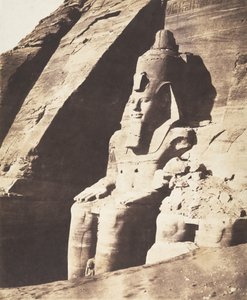 Abou Sembil, Großer Tempel - Kolossale Statuen, Dreiviertelansicht, 1851-52 von Félix Teynard