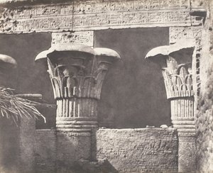 Esneh Latopolis, Konstruktion versandet - Architrav, Säulen und Kapitelle, 1851-52, gedruckt 1853-54 von Félix Teynard