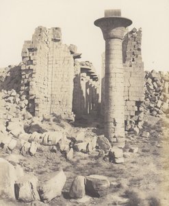 Karnak Theben, Hof des Palastes - Ansicht von Punkt I, 1851-52, gedruckt 1853-54 von Félix Teynard