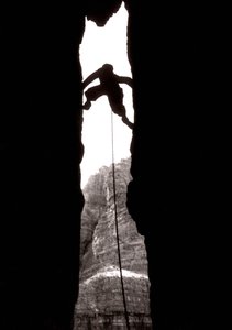 "Ah Wunder!": der große Kamin auf dem Hauptgipfel von Lavaredo, Dolomiten, Trentino-Südtirol, Italien