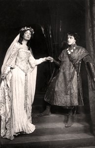 Dorothea Baird 1875-1933 und Harcourt Williams 1880-1957 in Paola und Francesca, 1907 von Foulsham and Banfield