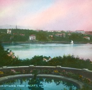 Blick von Oscarshall, Christiania, Oslo, Norwegen, spätes 19. bis frühes 20. Jahrhundert von Fradelle and Young