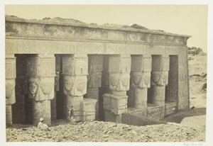 Portikus des Tempels von Dendera