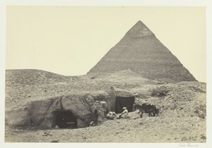 Felsengräber und Belzonis Pyramide, Gizeh, 1857 von Francis Frith