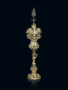 Teilvergoldeter Becher mit Deckel, 1609-29