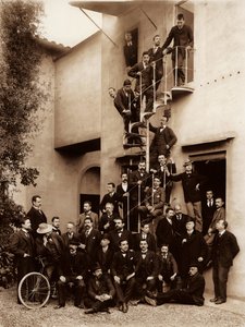 Porträt der Angestellten des Fotostudios der Gebrüder Alinari, Florenz, 1899