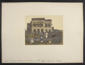 Wohnsitz eines englischen Gentlemans, [Garden Reach,] Kalkutta, ca. 1851-52 (handkoloriertes Foto) von Frederick Fiebig