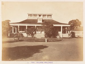 Pazifikstation auf der HMS Triumph - Foto 50, Der Iolani-Palast. Honolulu. von Frederick George Denham Bedford